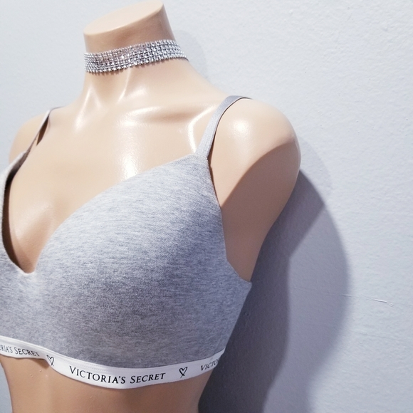 Victoria's Secret T shirt lightly lined wireless - Picture 5 of 5